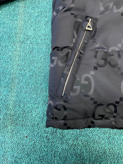 GU Man Down Jacket 2 Color 's IOFF