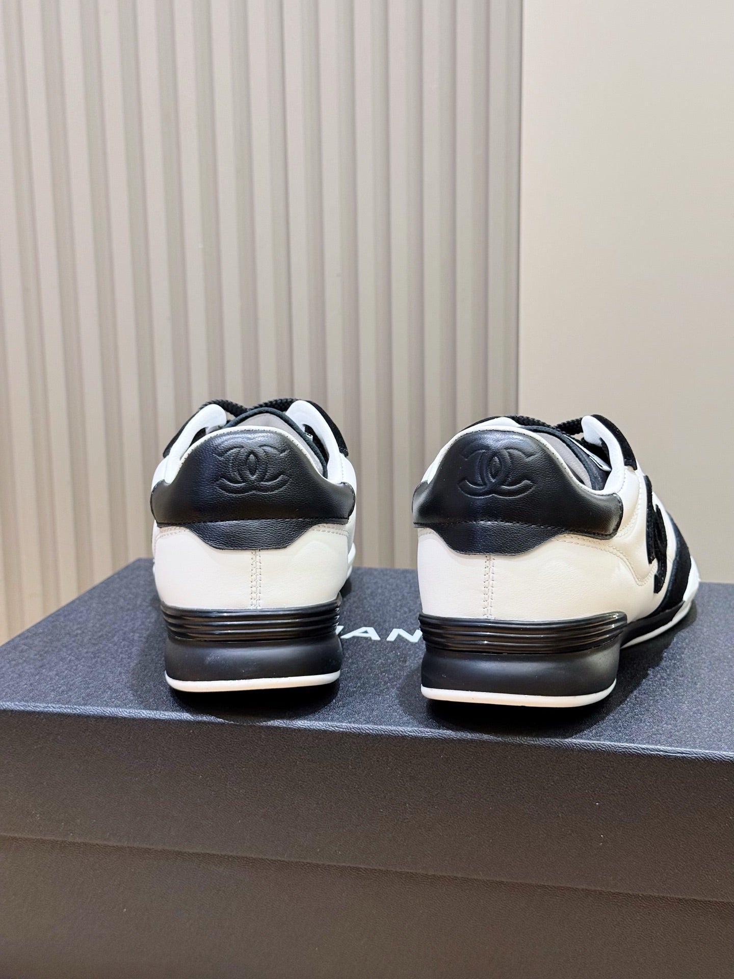 CHL  Sneakers Woman 2 Color's