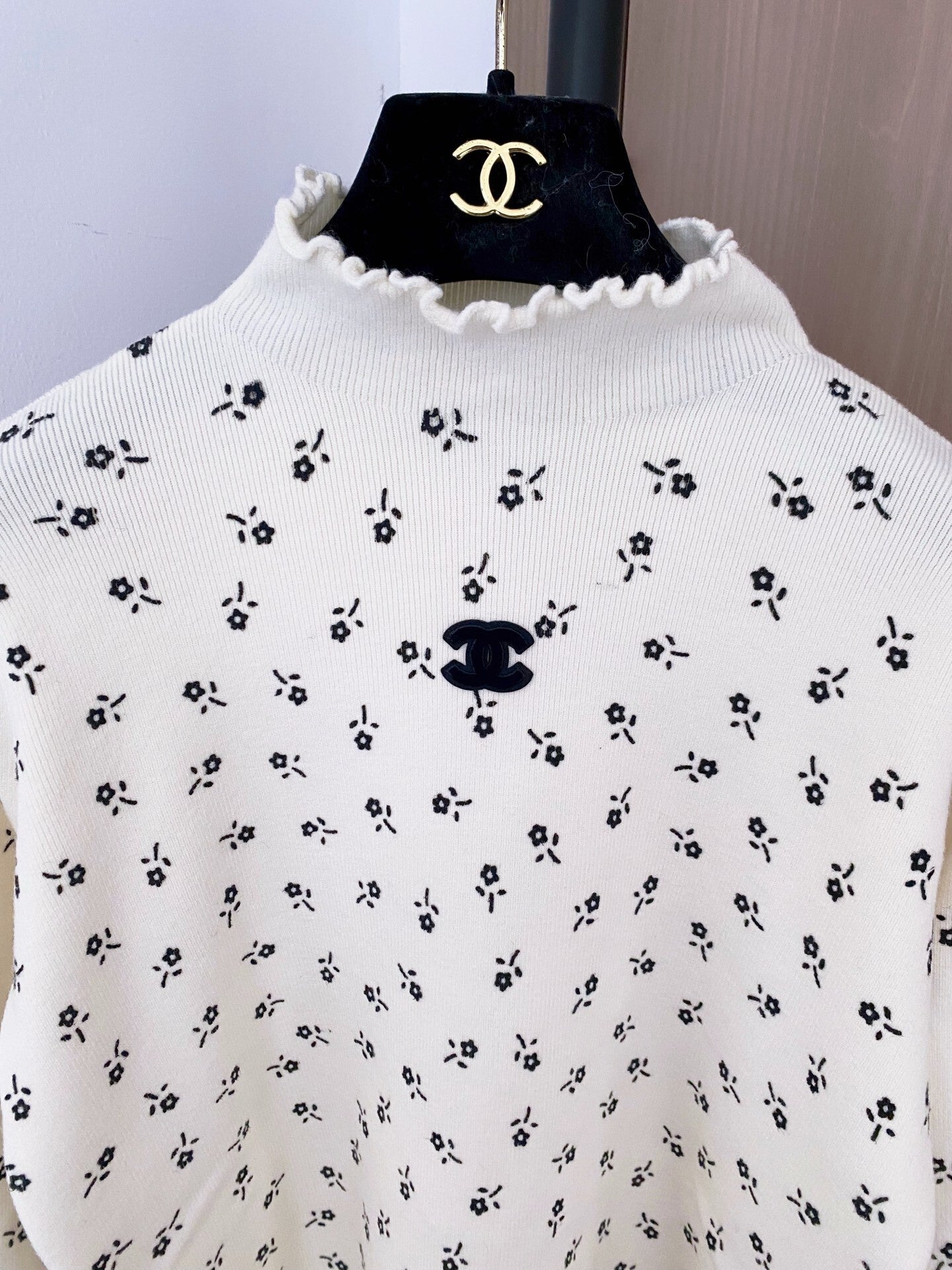 CHL Sweater 2 Color's