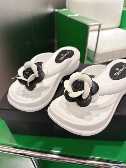 CHL slippers sandals  Woman 2 Color's