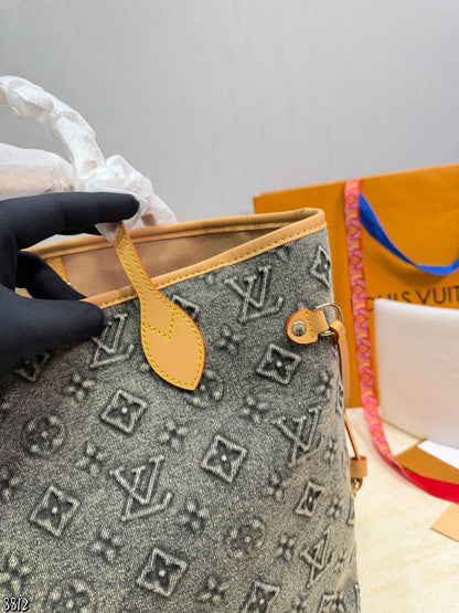 LU bag Never 32 cm