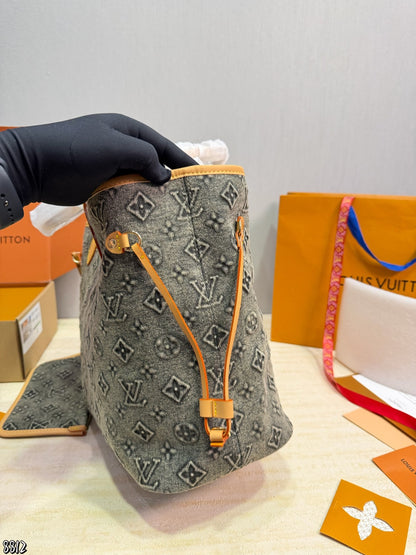 LU bag Never 32 cm