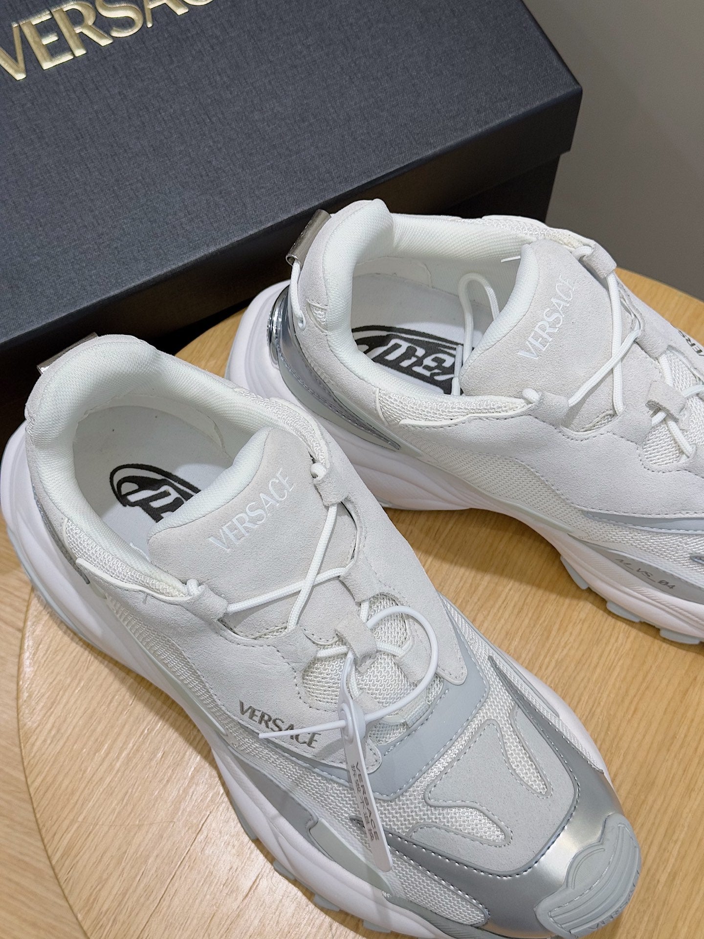 VRC Sneakers Trainers 2 Color's