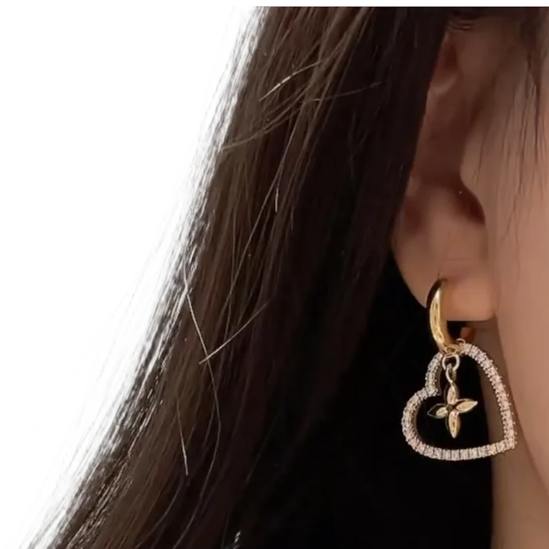 LU Fashion earrings  SALE-min order required