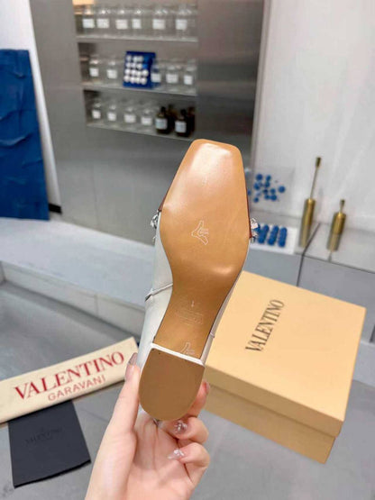 C V  Woman Boots 2 Color's