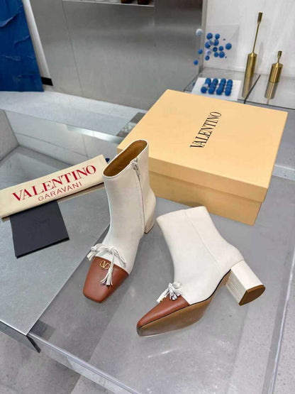 C V  Woman Boots 2 Color's