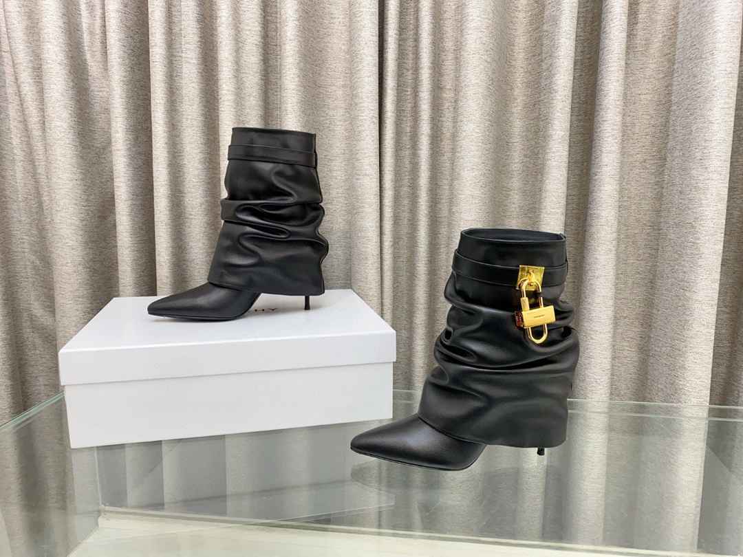GIVENJY Low Boots