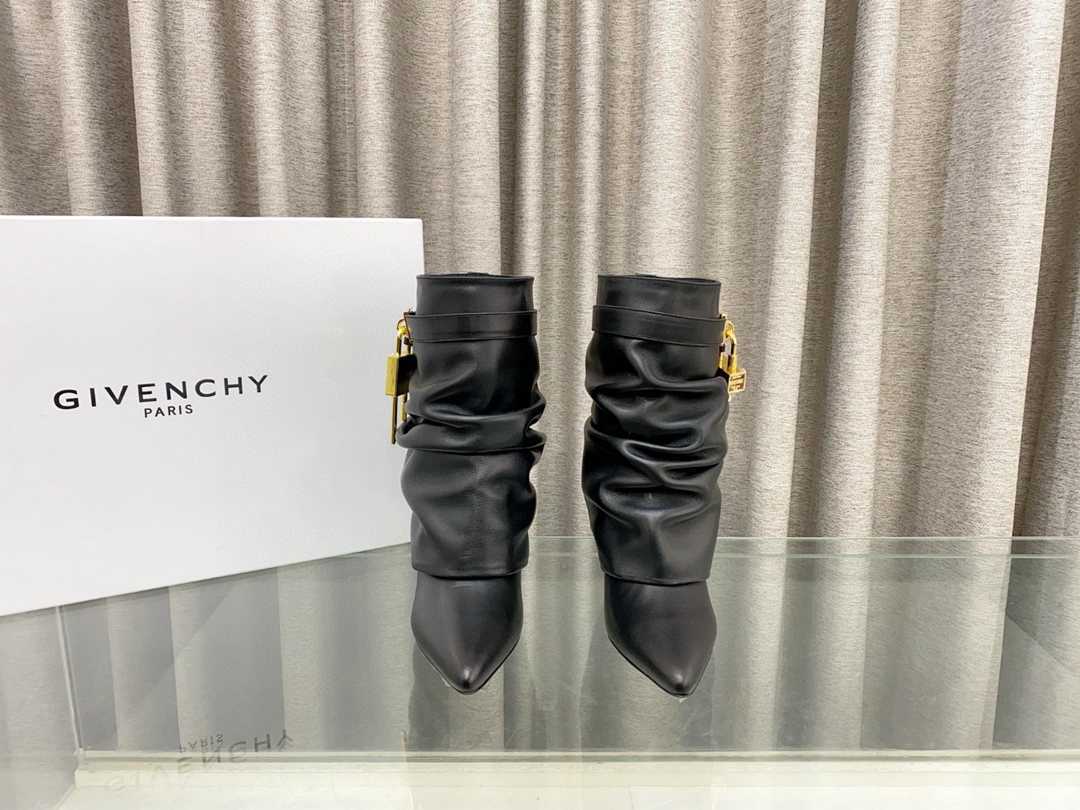 GIVENJY Low Boots