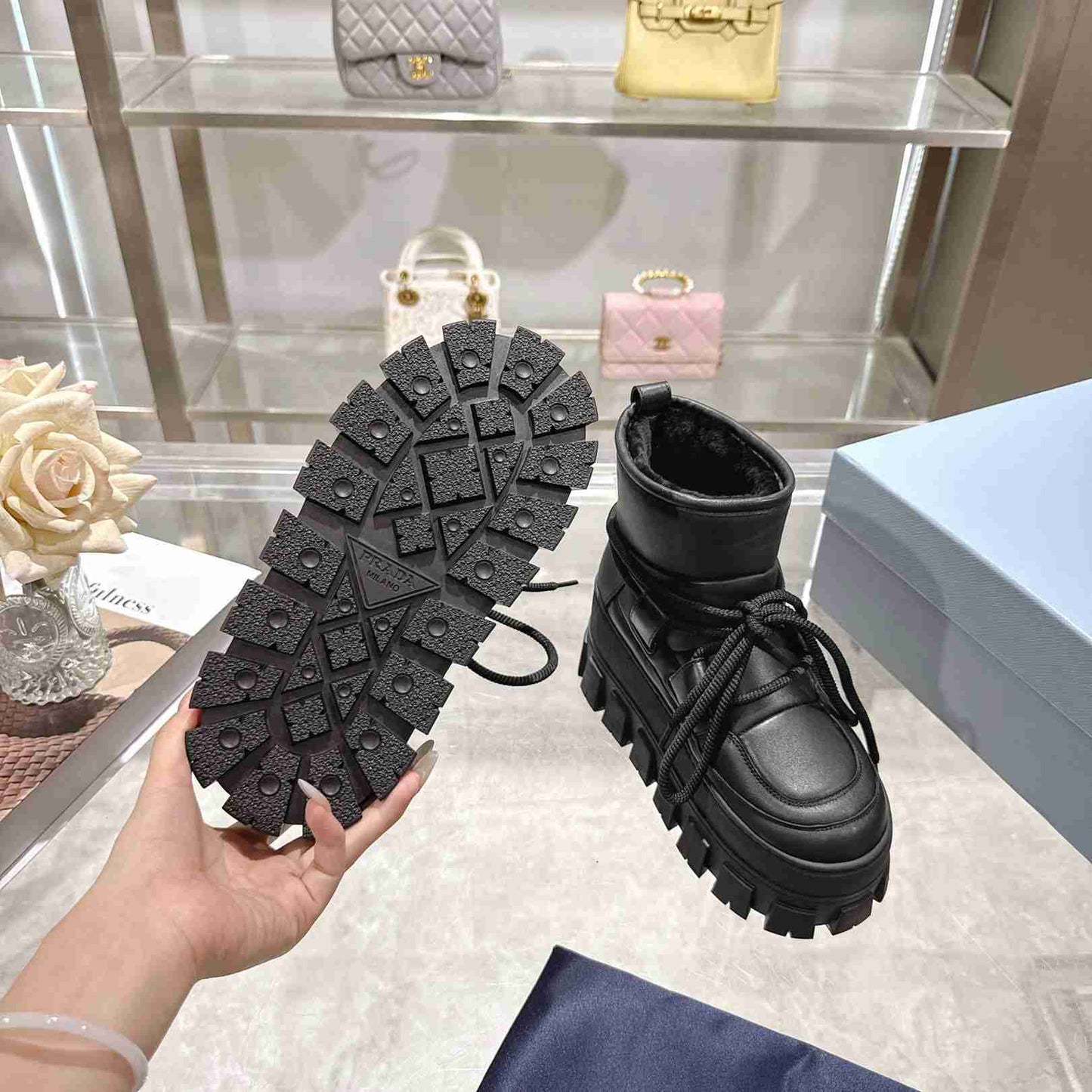 PRD  Woman Boots 42