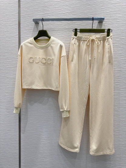 GU  Sport Suits  Woman