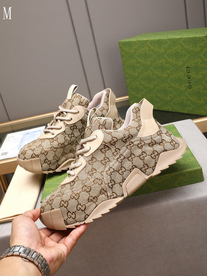 GU  Sneakers