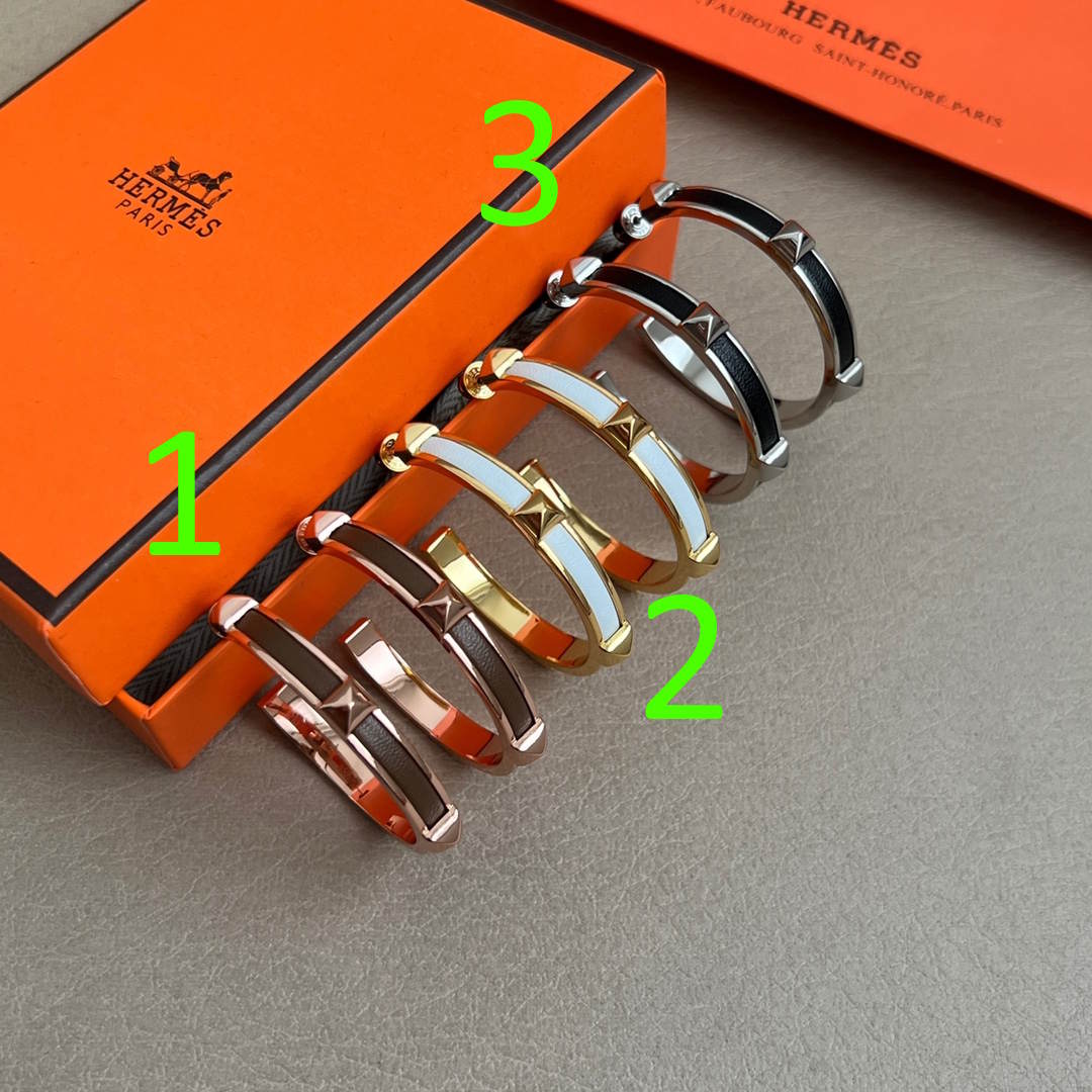 HRM Fashion earrings 3 Color's