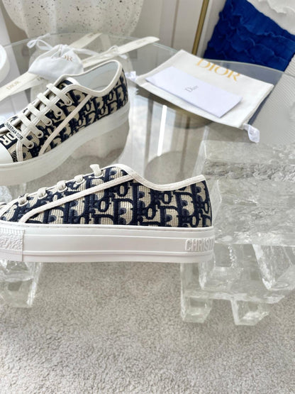 CHD  Iconic Sneakers Woman  WOW - SALE-