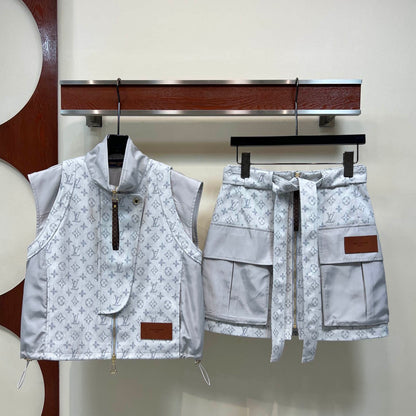 LU  Woman  jacket and short set GQ