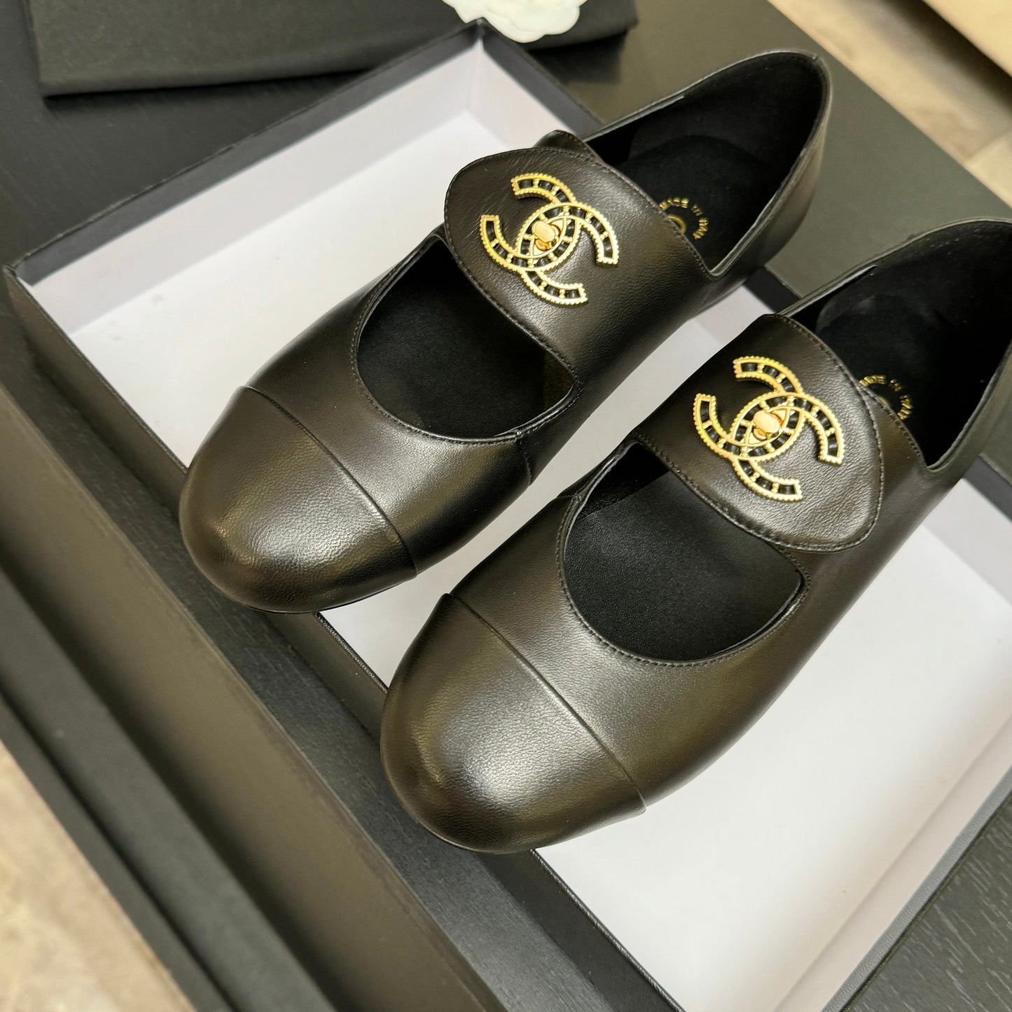 CHL  Shoes  Woman  flat