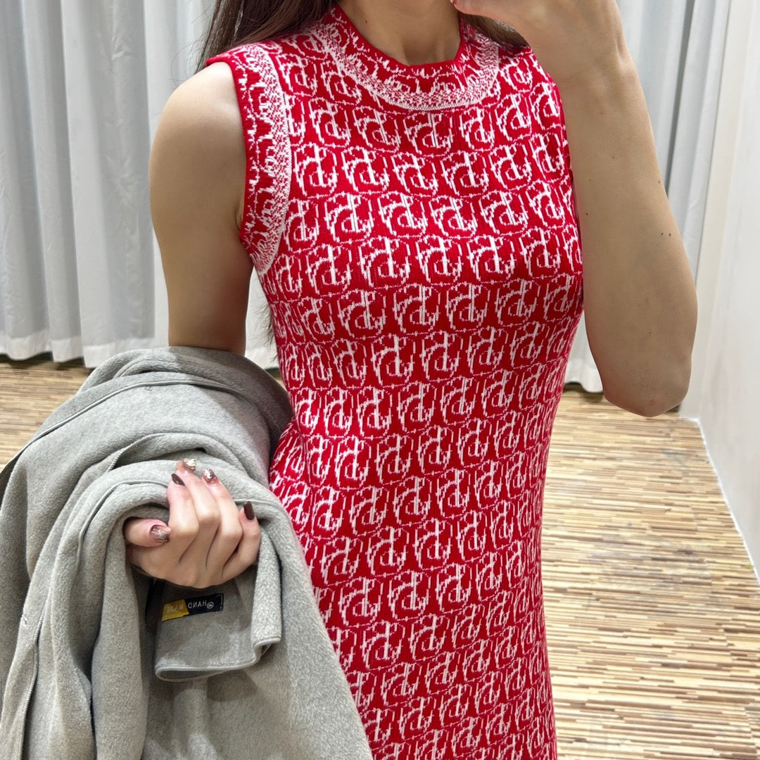 BURBBER Fitted  dress 2 Color's  limited