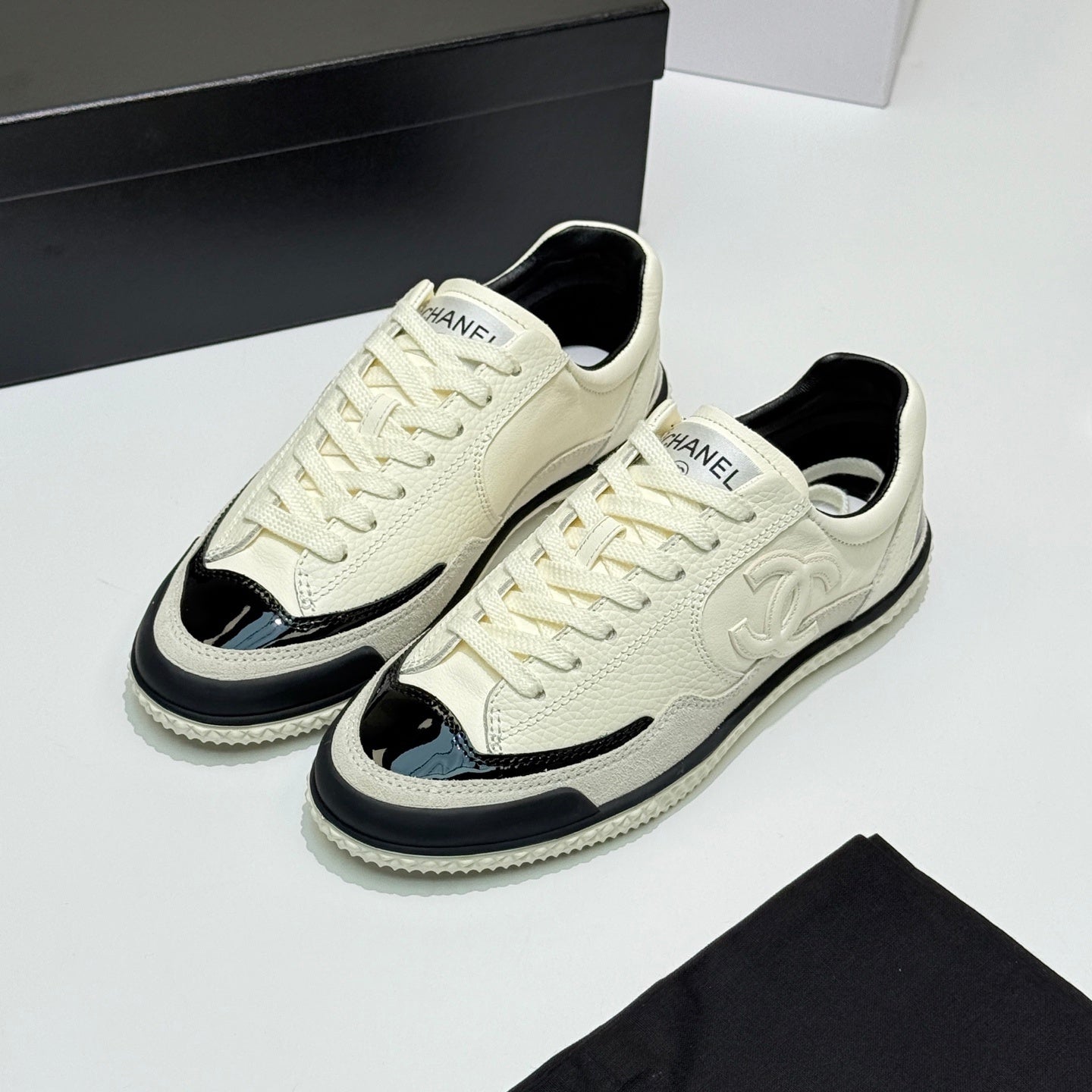 CHL Sneakers Woman