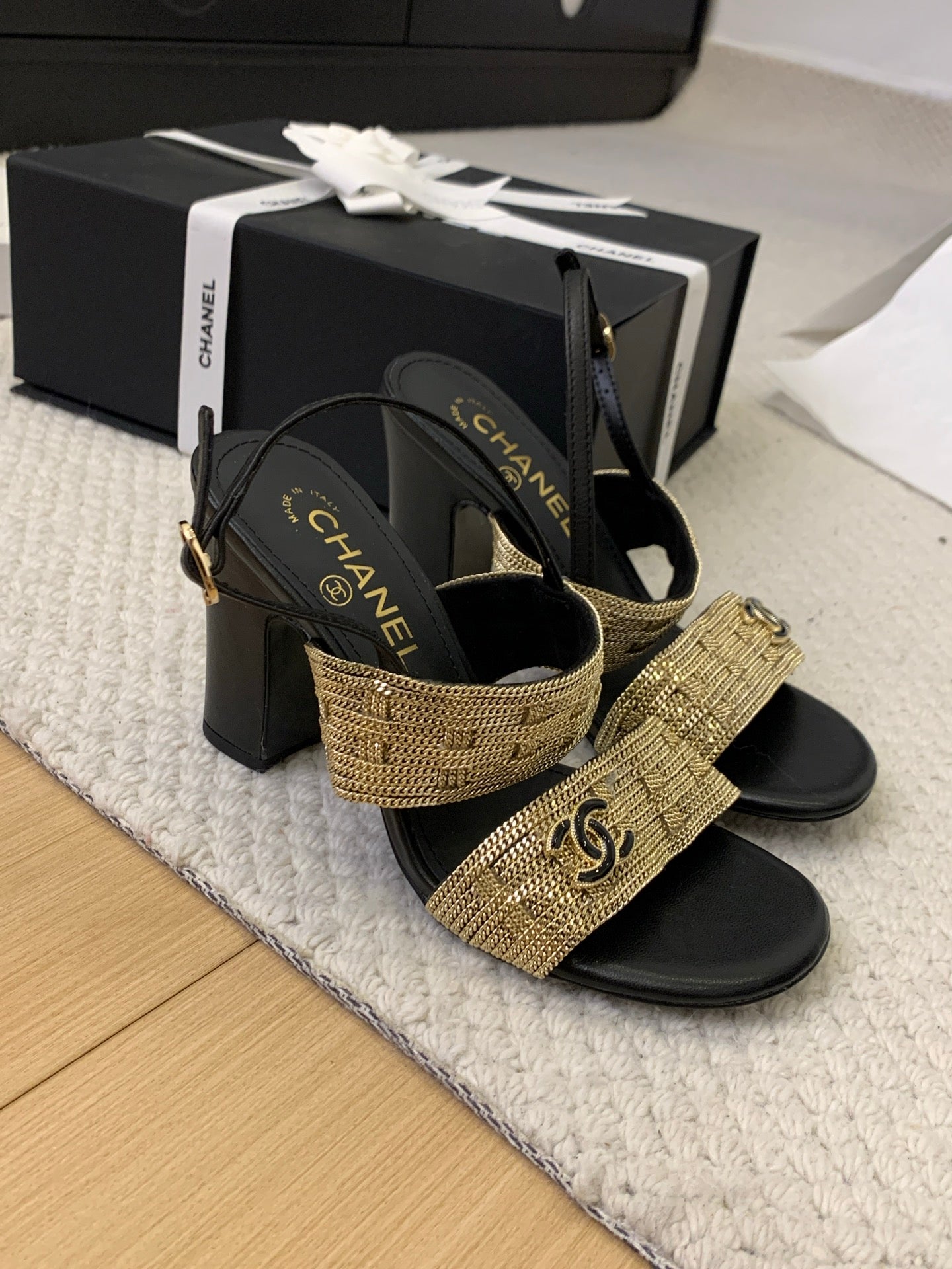 CHL Shoes  Woman Heels 2 Color's