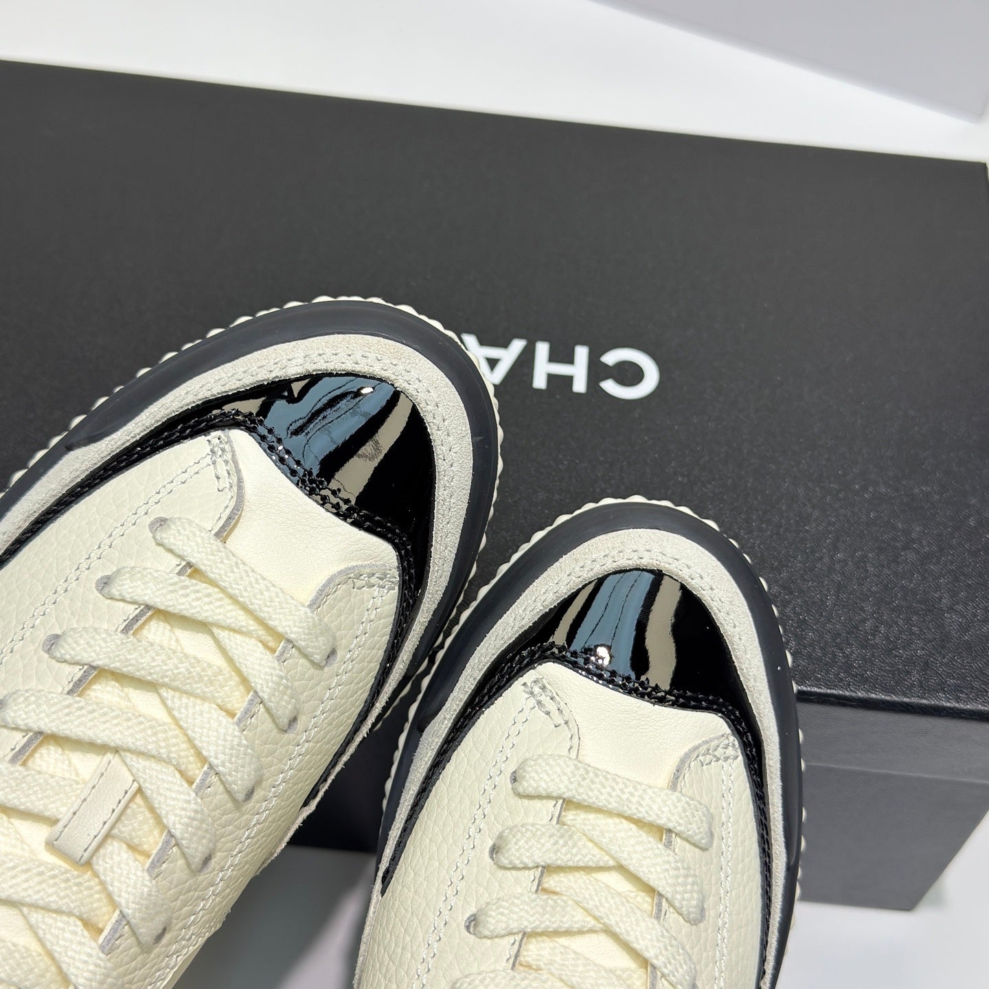 CHL Sneakers Woman