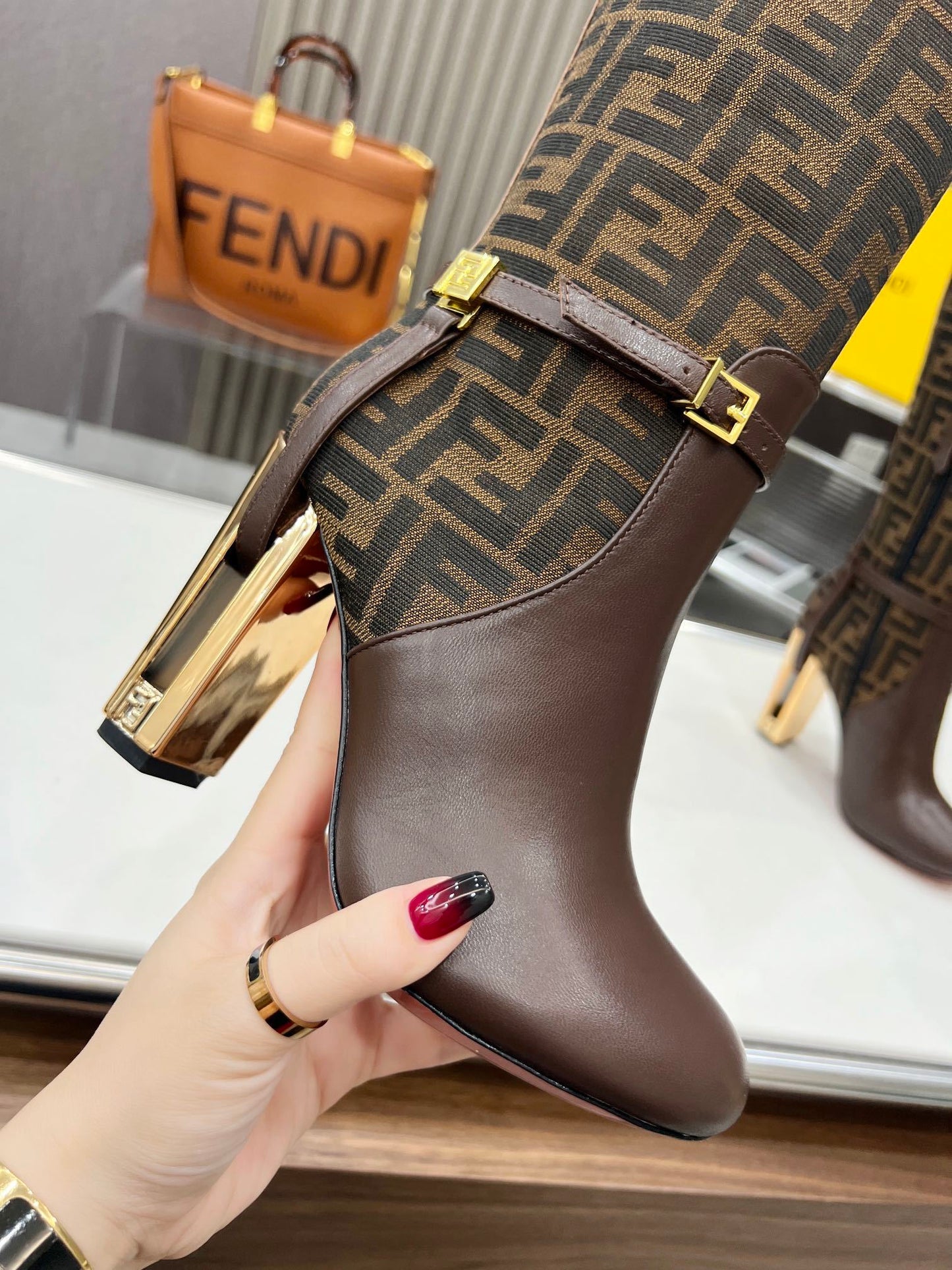 FEN Woman Boots High Heels 42