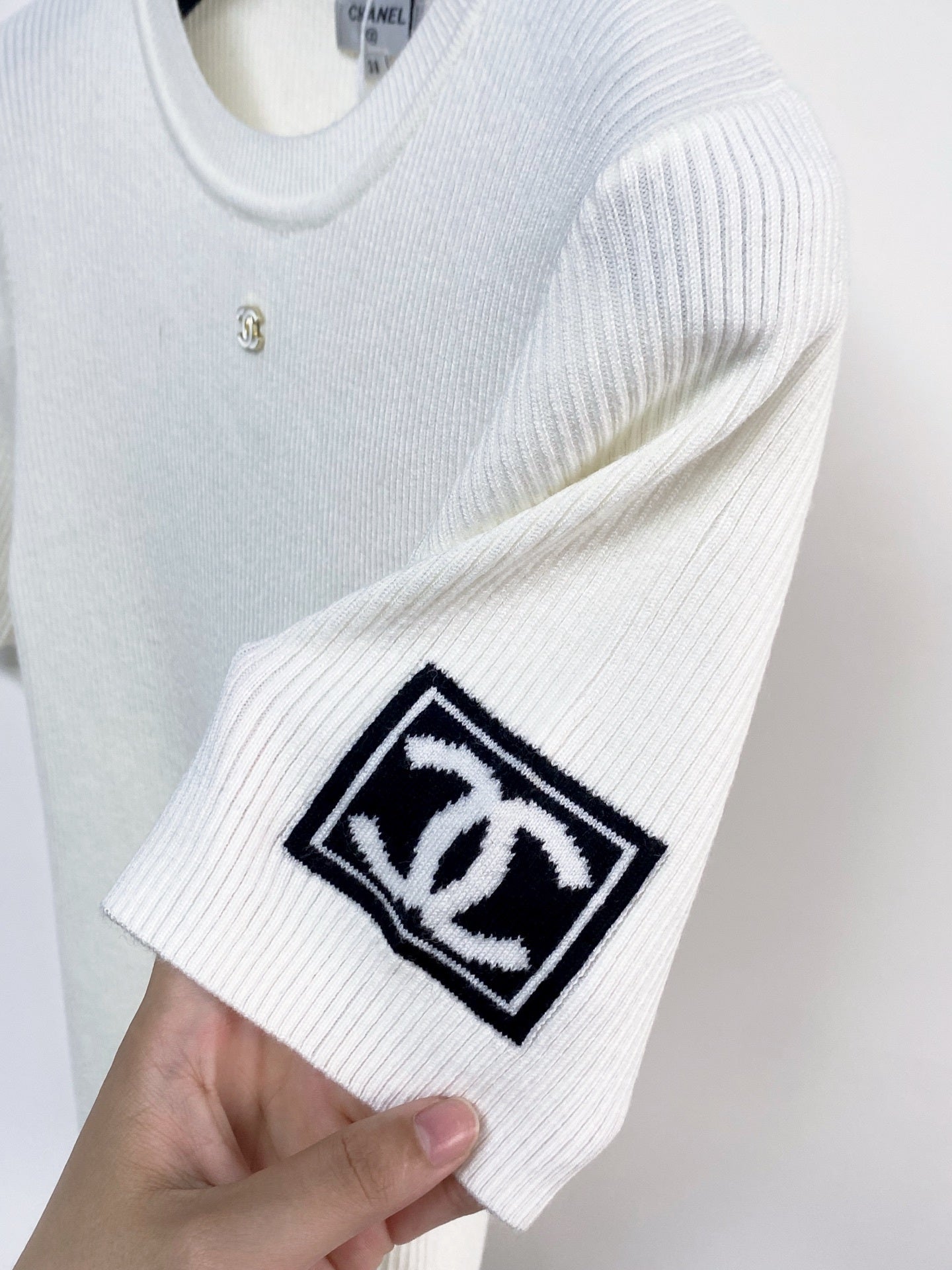CHL Woman Sweater  2 Color's GQ
