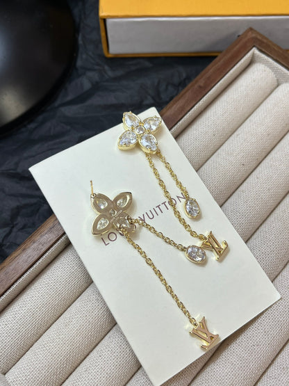 LU Fashion earrings  SALE-min order required