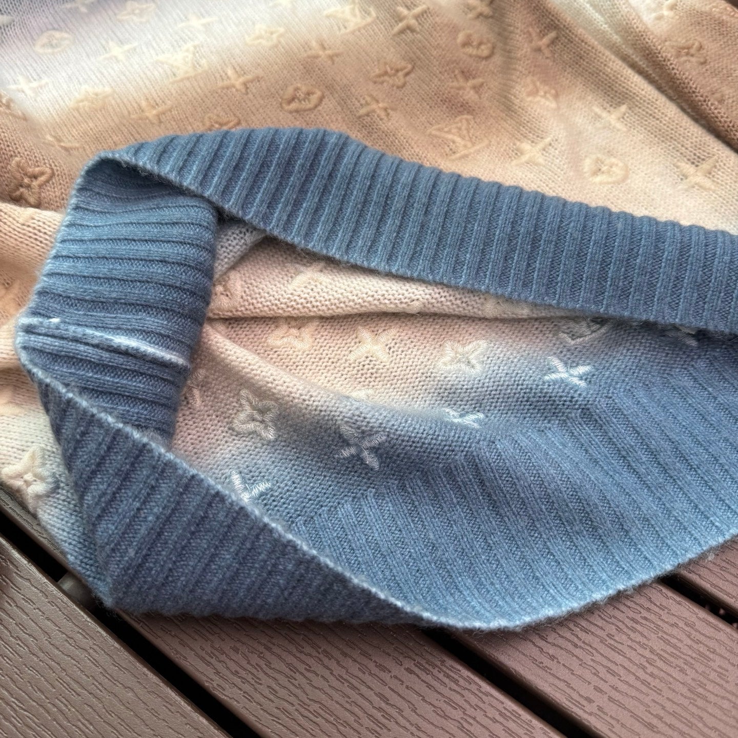 LU Monogram Woman sweater