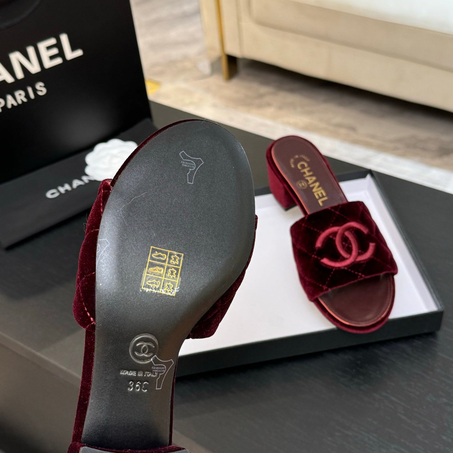 CHL  Slippers Sandals 2 Color's Woman