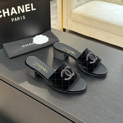 CHL  Slippers Sandals 2 Color's Woman