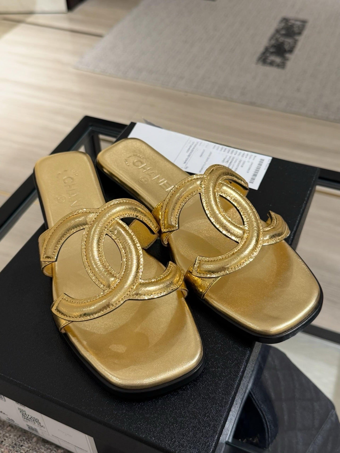 CHL  Slippers  Sandals  Woman 2 Color's