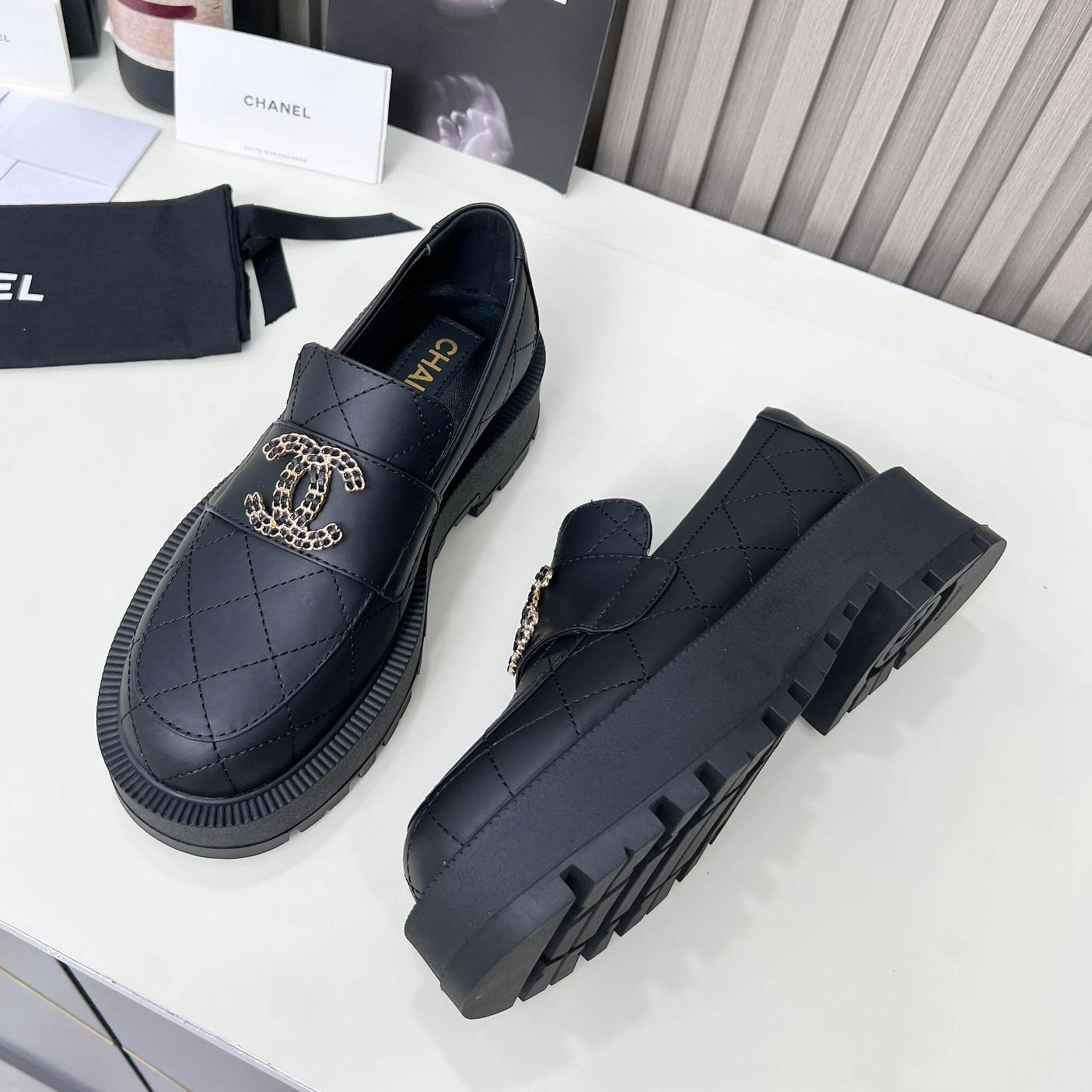 CHL Woman Shoes 2 Color 's
