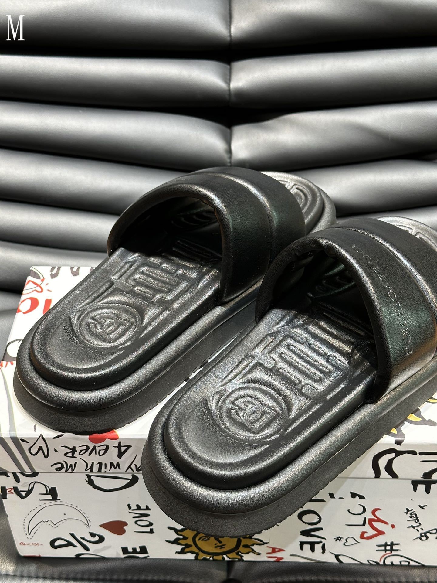 G D  Slippers   Man