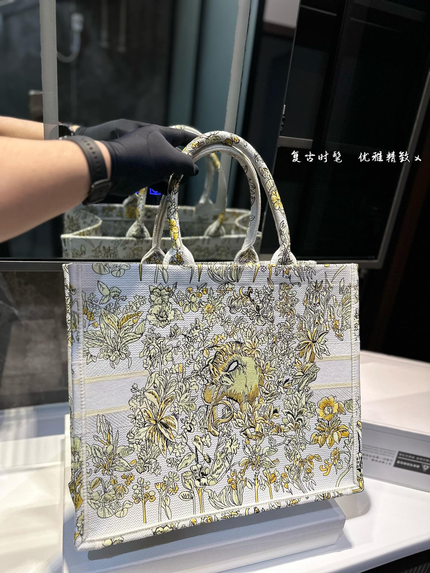CHD  Tote Bag