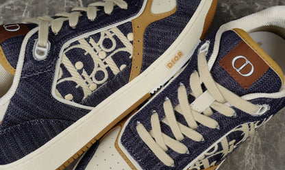 CHD   Sneakers 46