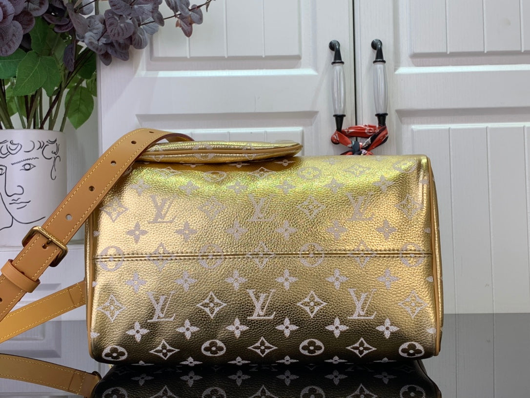 LU Shopping   bag Gold Tone