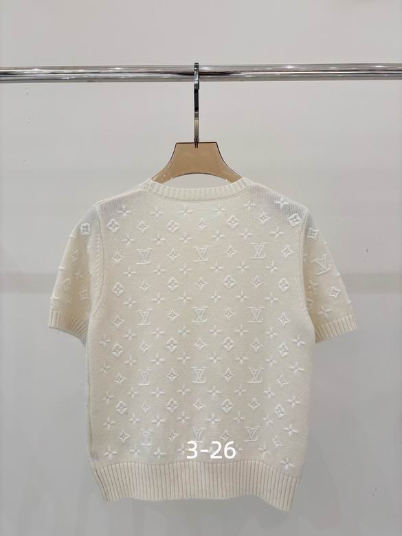 LU  Woman sweater