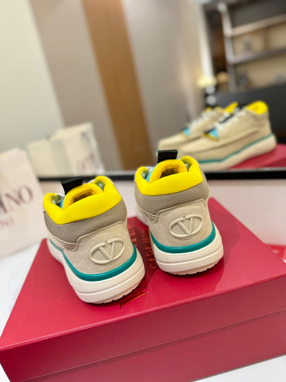 CV Sneakers  Color's  2 Color's