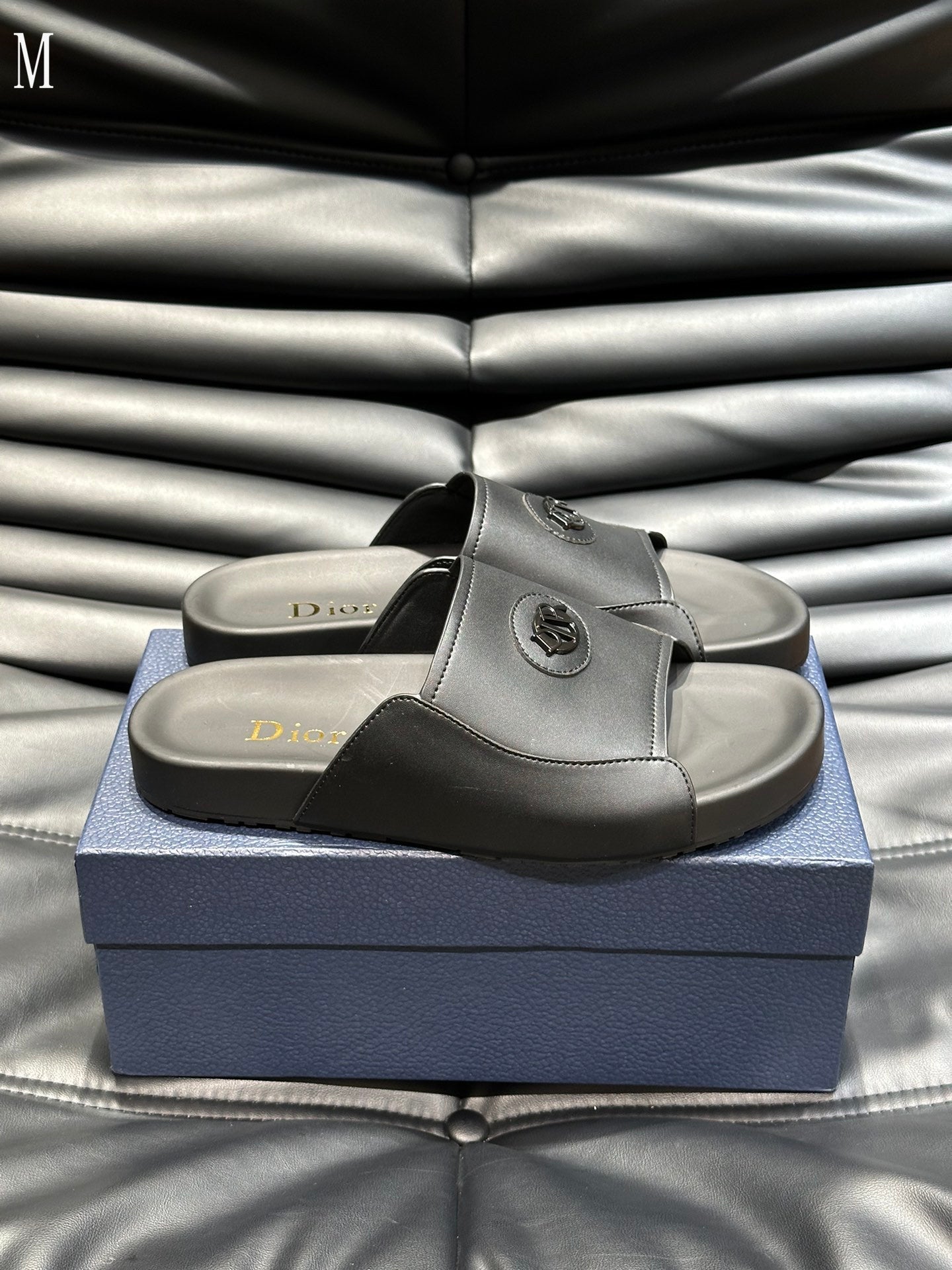 CHD Slippers   Man 4 Color's