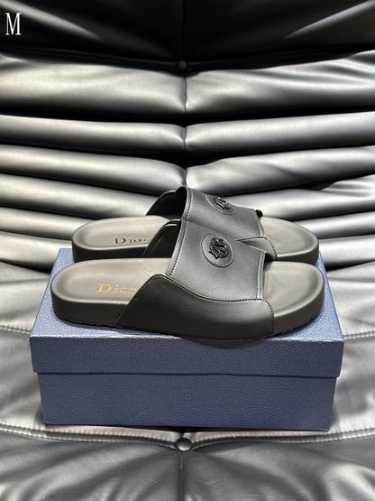 CHD Slippers   Man 4 Color's