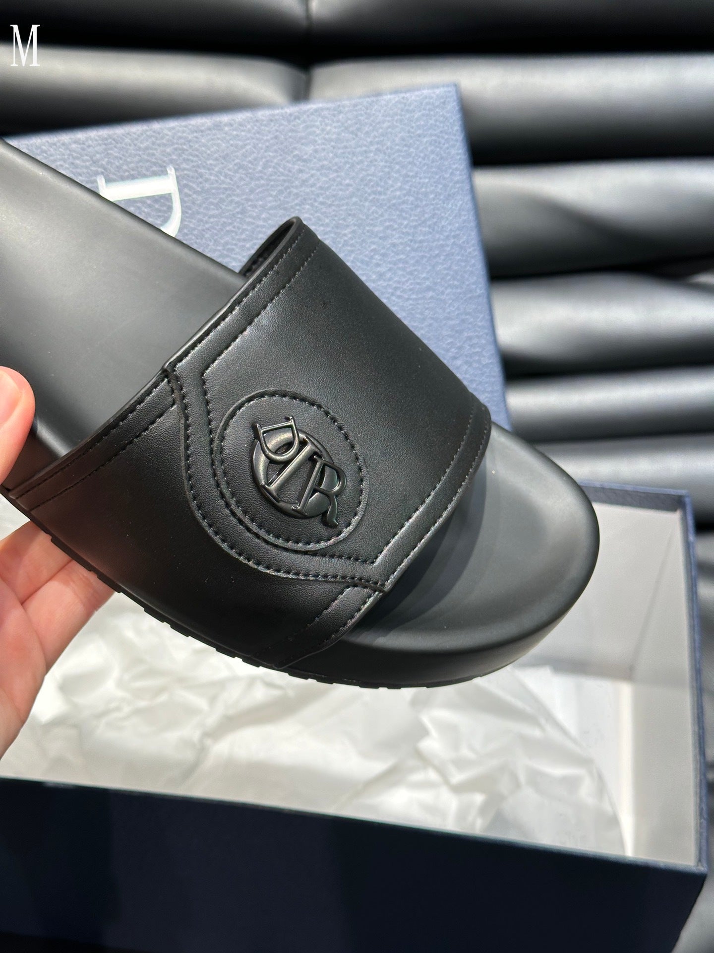 CHD Slippers   Man 4 Color's