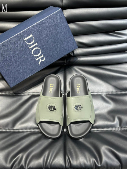 CHD Slippers   Man 4 Color's