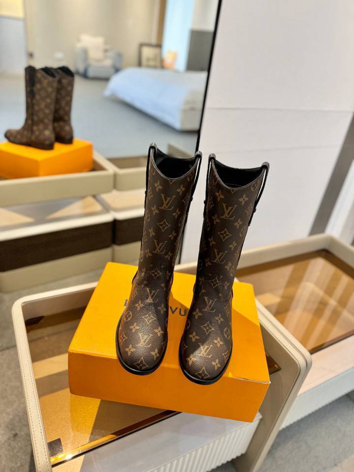 LU  Boots Woman