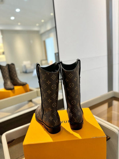 LU  Boots Woman