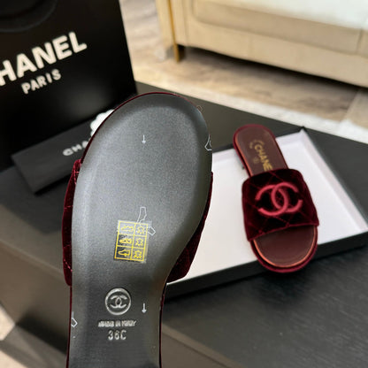CHL  Slippers  2 Color's Woman