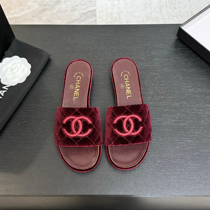 CHL  Slippers  2 Color's Woman