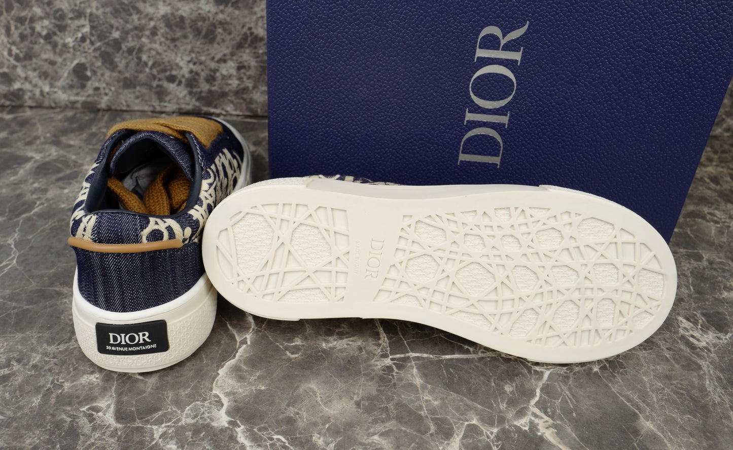 CHD   Sneakers 46