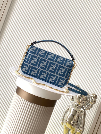 FEN jacquard  Bag  2 Size's 2 Color's