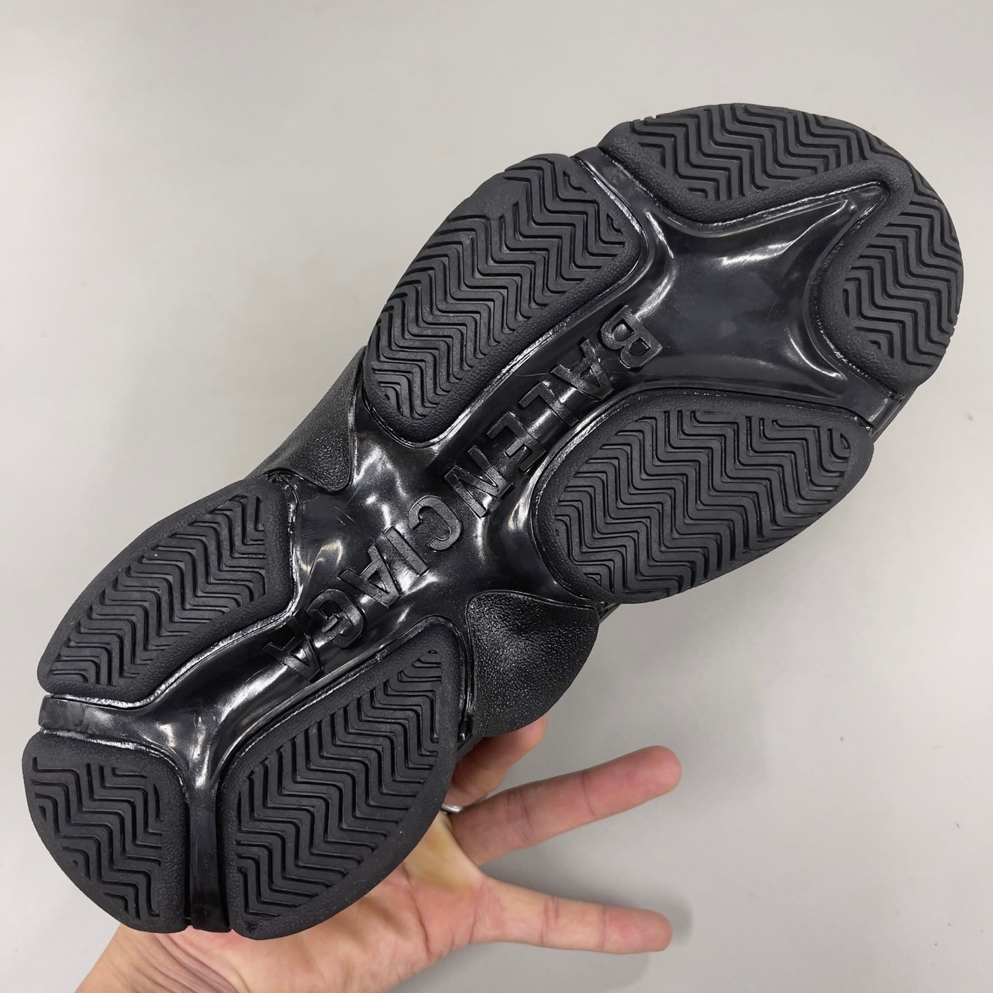 SNBAL  Sneakers trainers Triple