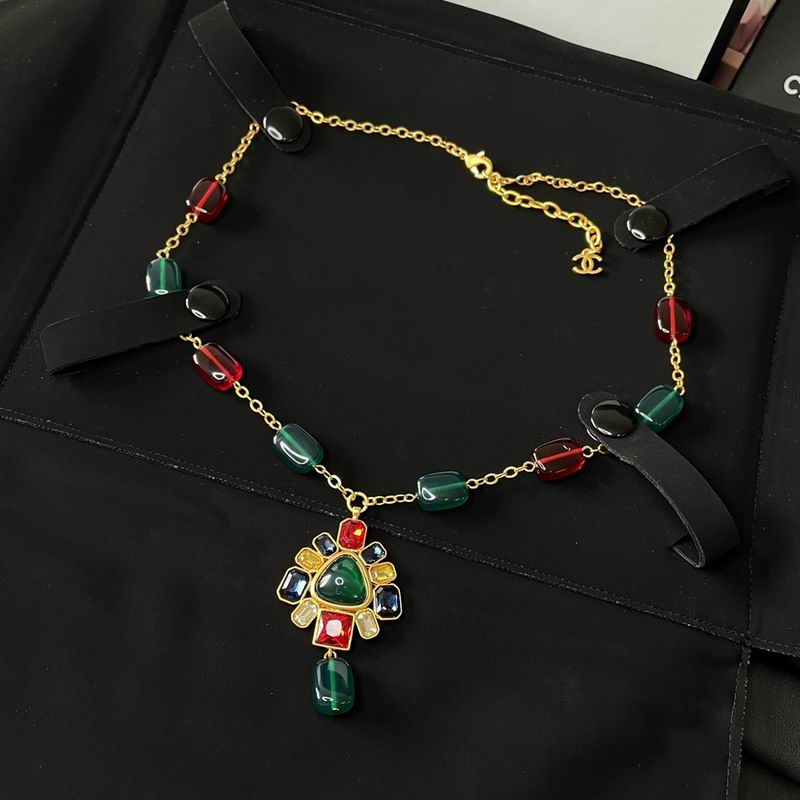 CHL Fashion Necklace