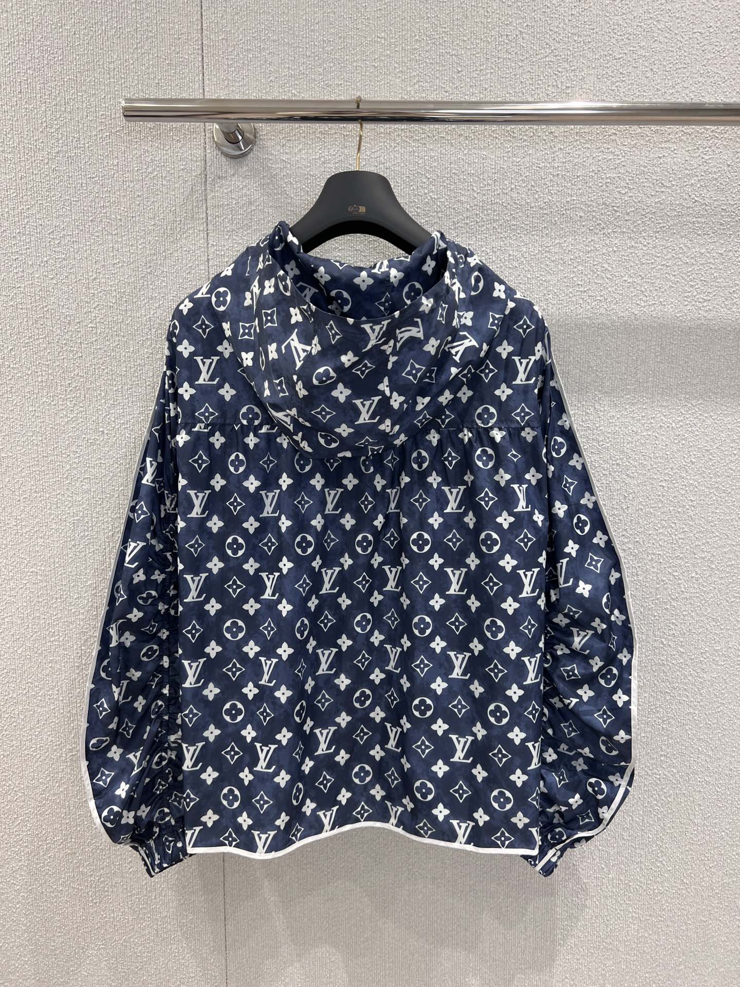 LU Jacket  Limited Windbreaker 2 Color's